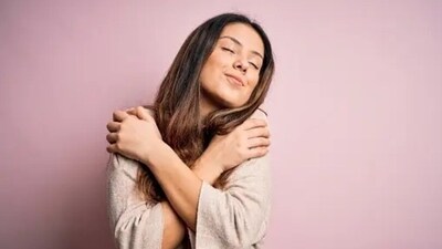 When we experience trauma, the nervous system gets into fight or flight mode. In order to make the nervous system feel safe and relaxed, we need to ensure that we are in a situation that is healthy for us. "Starting slow is crucial, often times I will first have clients visualizing doing things prior to even doing them, especially if they are in a Dorsal Vagal state," wrote Therapist Amber Trejo. Here are a few ways to re-shape the nervous system after trauma. (Unsplash) When we experience trauma, the nervous system gets into fight or flight mode. In order to make the nervous system feel safe and relaxed, we need to ensure that we are in a situation that is healthy for us. "Starting slow is crucial, often times I will first have clients visualizing doing things prior to even doing them, especially if they are in a Dorsal Vagal state," wrote Therapist Amber Trejo. Here are a few ways to re-shape the nervous system after trauma. (Unsplash)