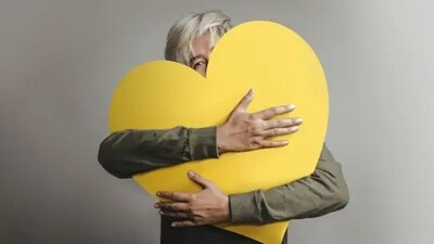 Finding people to feel safe with and connecting with them on an emotional level can make trauma survivors start trusting people all over again. (Unsplash) Finding people to feel safe with and connecting with them on an emotional level can make trauma survivors start trusting people all over again. (Unsplash)