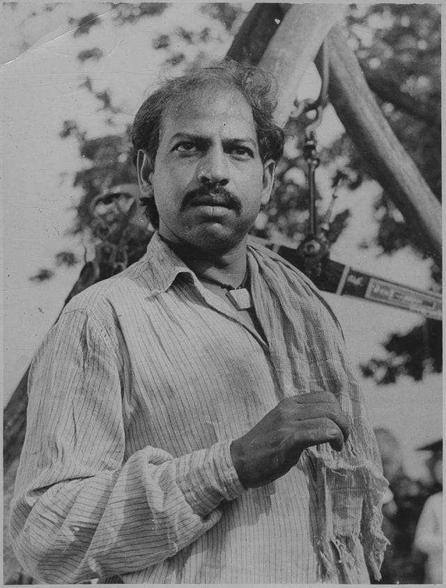 Sadhu Meher on set in a photograph dated 13 July 1987. (HT Photo) Sadhu Meher on set in a photograph dated 13 July 1987. (HT Photo)