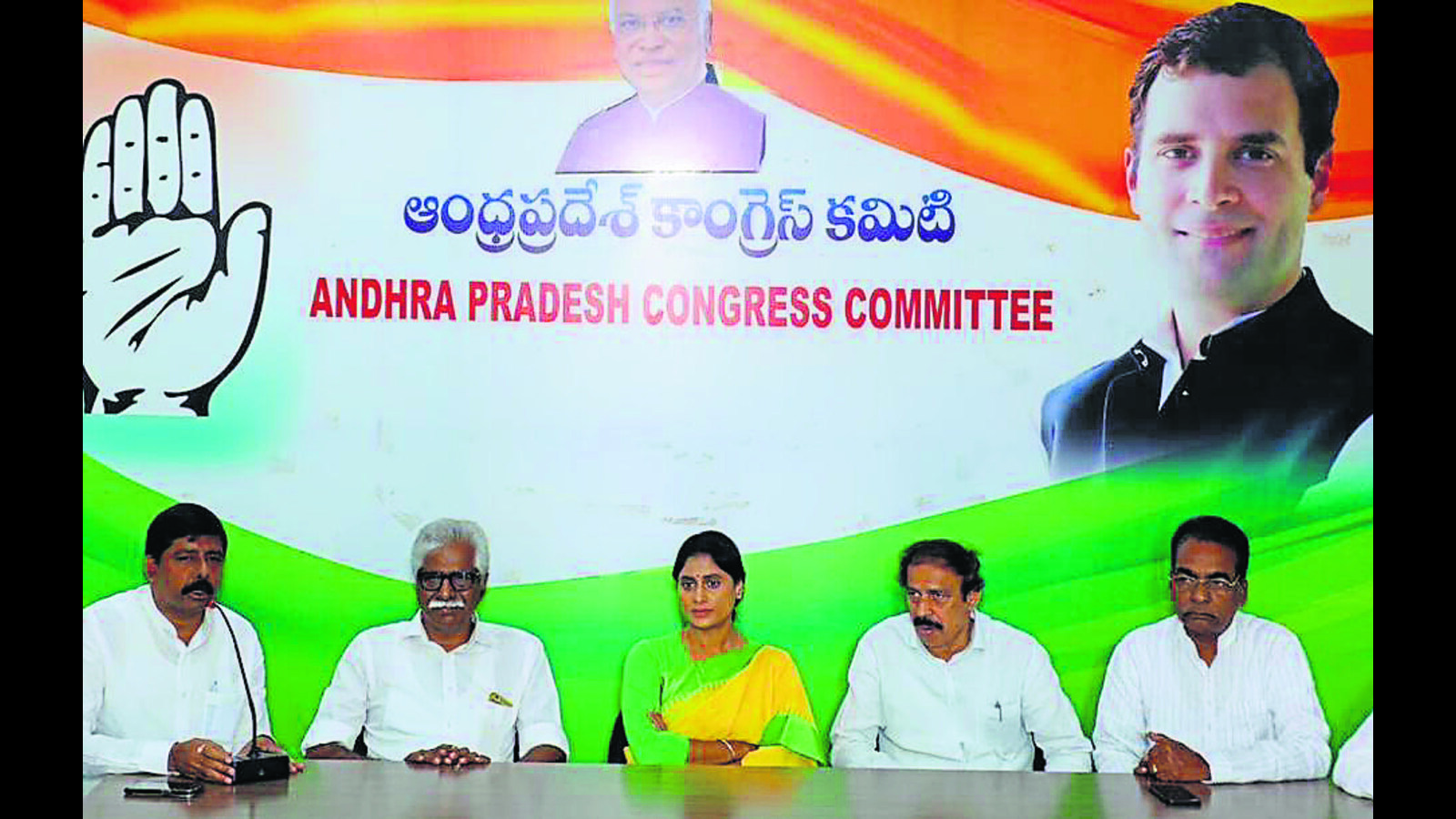 Cong to tie-up with Left parties for LS, Andhra polls: Sharmila - Vimarsana News