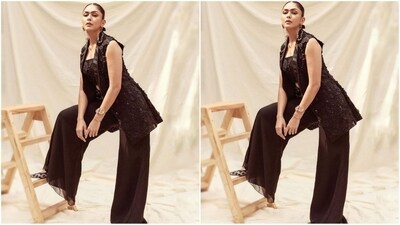 If you loved Mrunal's outfit and are wondering how much it costs then don't worry we have got your back. Her stunning attire is from the shelves of clothing brand Mishru and incorporating it in your wardrobe will cost you a whooping <span class='webrupee'>₹</span>88k. (Instagram/@mrunalthakur) If you loved Mrunal's outfit and are wondering how much it costs then don't worry we have got your back. Her stunning attire is from the shelves of clothing brand Mishru and incorporating it in your wardrobe will cost you a whooping <span class='webrupee'>₹</span>88k. (Instagram/@mrunalthakur)