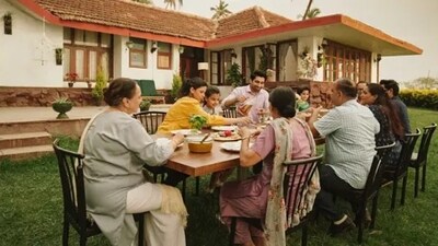 When the family meets at dinner time, each person should share one high and one low point from their entire day. That will help us to understand each other better. (Unsplash) When the family meets at dinner time, each person should share one high and one low point from their entire day. That will help us to understand each other better. (Unsplash)