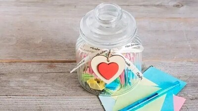 The family should have a gratitude jar where each person can note down the things they are thankful for – at the end of the month, we can read them aloud. (Unsplash) The family should have a gratitude jar where each person can note down the things they are thankful for – at the end of the month, we can read them aloud. (Unsplash)