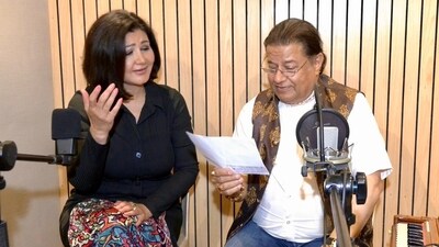 Farishta Sama and Anup Jalota during the recording Farishta Sama and Anup Jalota during the recording