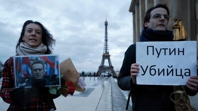 Alexei Navalny's mother accused Russian investigators on Thursday of planning to bury her son in secret without a funeral, after days of struggling - so far in vain - to persuade them to hand over his body. (AFP) Alexei Navalny's mother accused Russian investigators on Thursday of planning to bury her son in secret without a funeral, after days of struggling - so far in vain - to persuade them to hand over his body. (AFP)