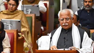 Haryana chief minister Manohar Lal Khattar presenting the budget in the Vidhan Sabha in Chandigarh on Friday. (Keshav Singh/HT) Haryana chief minister Manohar Lal Khattar presenting the budget in the Vidhan Sabha in Chandigarh on Friday. (Keshav Singh/HT)