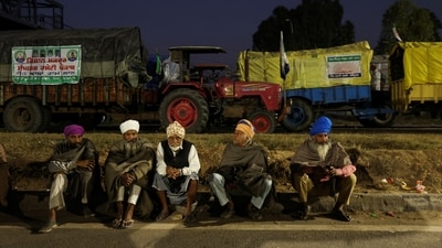 Meanwhile, Union Minister Arjun Munda said that the Central Government is dedicated towards the welfare of the farmers and trying to resolve the issue through dialogue.&nbsp; (REUTERS)