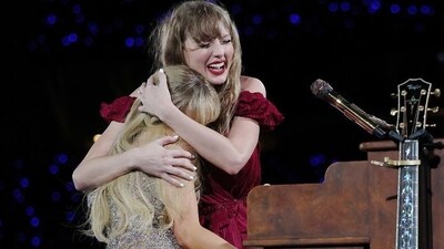 Taylor Swift and Sabrina Carpenter perform White Horse together at Accor Stadium. (X )