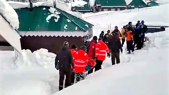 On January 19, the Jammu and Kashmir State Disaster Management Authority (JK DMA) issued a high-danger level avalanche warning for the Kupwara and Ganderbal districts of Jammu and Kashmir, effective for the next 24 hours.&nbsp;(PTI)