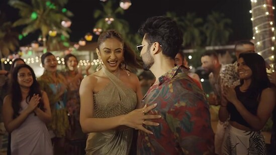 Rakul Preet Singh and Jackky Bhagnani danced together quite a bit at their wedding celebrations at the ITC Grand South Goa. In what looked like a night of partying before the rituals and wedding functions kicked in, the two danced their hearts out as friends and family cheered them on.