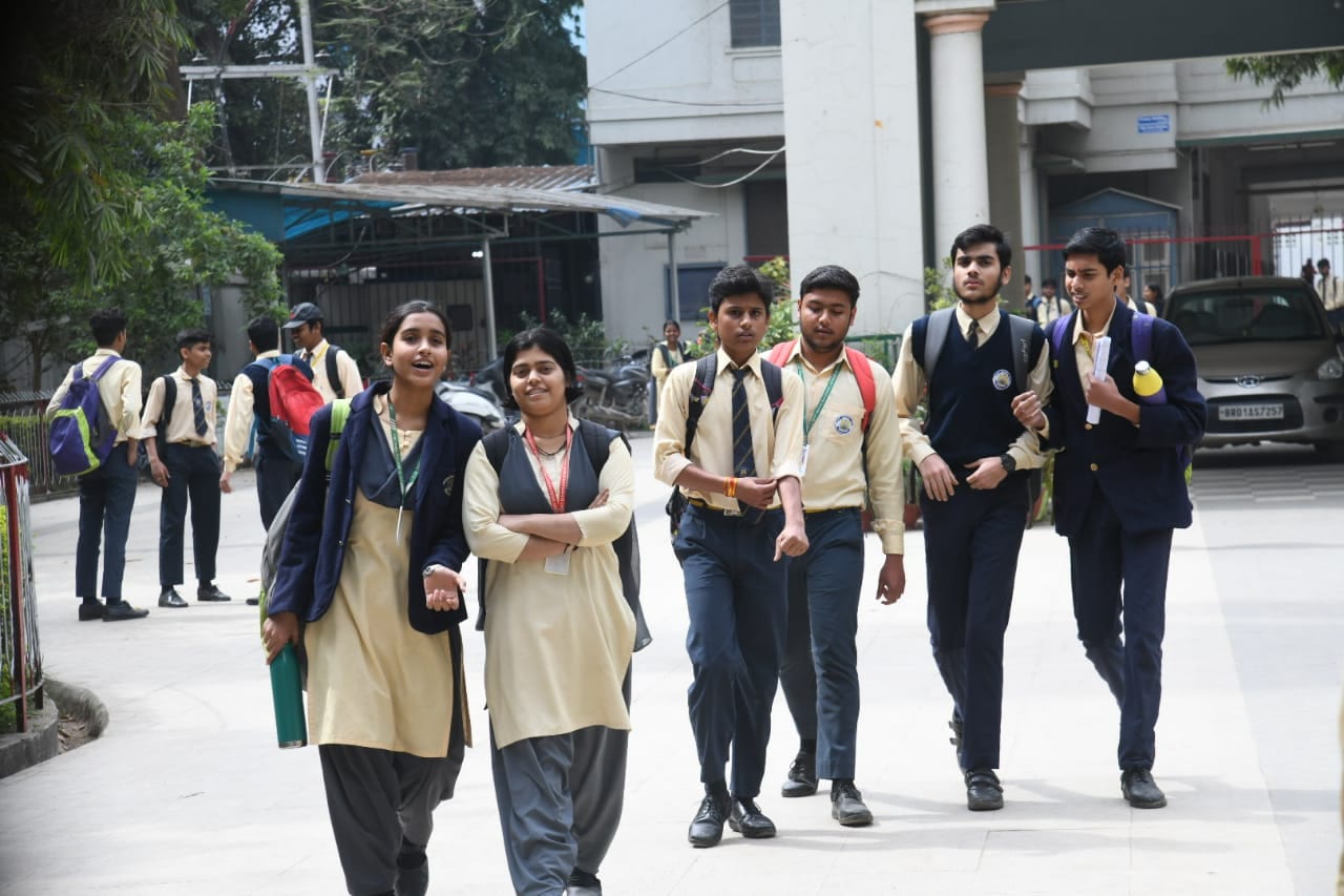 Students coming out after appeared in the ICSE Board class 10th exam at an examination centre at St. Xavier's High school in Patna. (Santosh Kumar ) Students coming out after appeared in the ICSE Board class 10th exam at an examination centre at St. Xavier's High school in Patna. (Santosh Kumar )