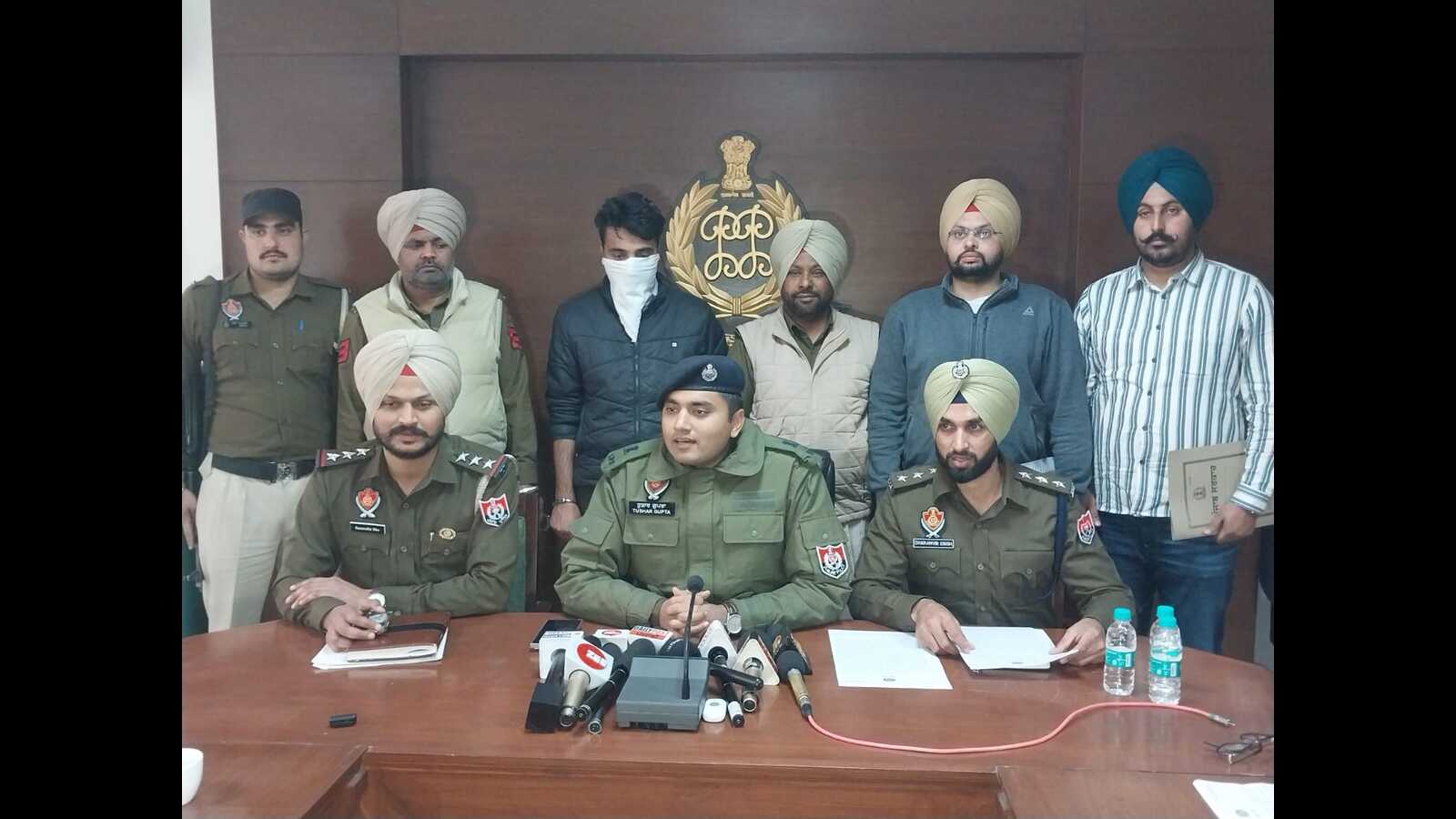 Mullanpur bank fraud: Absconding bank manager caught from Nepal border - Vimarsana News