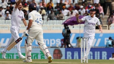 India endured a poor start to their first innings upon the resumption of play, as captain Rohit Sharma nicked a James Anderson delivery to wicketkeeper Ben Stokes to hand England an early advantage.&nbsp; (REUTERS)