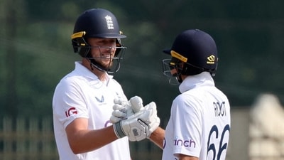 Ollie Robinson ((58), alongside Joe Root, forged a 102-run stand for the eighth wicket as the duo continued to frustrate the Indian bowling attack in the first session. (REUTERS)