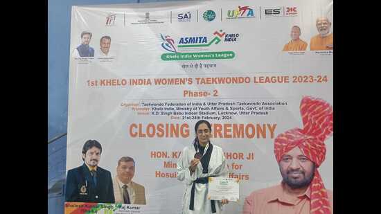Rishita Dang, a Karnal resident, clinched gold medal at 1st Khelo India Women’s Taekwondo League Phase 2 held at KD Babu Stadium, Hazratganj in Uttar Pradesh, from February 21 to 24. (HT Photo)