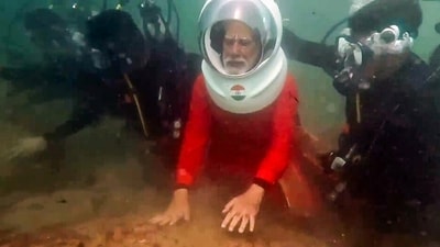 PM Modi performs an underwater puja in the Arabian Sea at the site of the ancient submerged city of Lord Krishna's Dwarka. (ANI)
