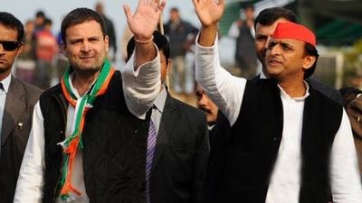 Akhilesh Yadav and Rahul Gandhi (HT_PRINT) Akhilesh Yadav and Rahul Gandhi (HT_PRINT)