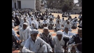 As many as 36 khap leaders and residents of 72 villages in Haryana’s Fatehabad held a panchayat and urged both the Samyukta Kisan Morcha (SKM non-political) and Kisan Mazdoor Morcha, who are leading the ongoing farmers’ agitation at Khanauri and Shambhu borders, to join hands with the Samyukta Kisan Morcha (SKM) and intensify the stir in Haryana. (HT Photo) As many as 36 khap leaders and residents of 72 villages in Haryana’s Fatehabad held a panchayat and urged both the Samyukta Kisan Morcha (SKM non-political) and Kisan Mazdoor Morcha, who are leading the ongoing farmers’ agitation at Khanauri and Shambhu borders, to join hands with the Samyukta Kisan Morcha (SKM) and intensify the stir in Haryana. (HT Photo)