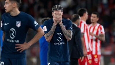 Atletico Madrid's Argentinian midfielder #05 Rodrigo De Paul reacts at the end of the Spanish league football match between UD Almeria and Club Atletico de Madrid (AFP) Atletico Madrid's Argentinian midfielder #05 Rodrigo De Paul reacts at the end of the Spanish league football match between UD Almeria and Club Atletico de Madrid (AFP)