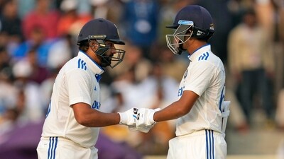 Indian captain Rohit Sharma (L) and Yashasvi Jaiswal made a positive start to the 192-run chase, taking the side to 40/0 in 7 overs&nbsp; (AP)