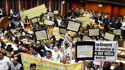 BJP councillors protest in the House at Civic Centre in New Delhi on Monday. (Sanjeev Verma/HT Photo) BJP councillors protest in the House at Civic Centre in New Delhi on Monday. (Sanjeev Verma/HT Photo)