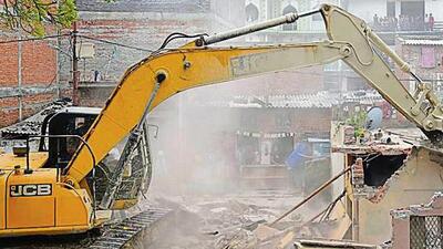 Demolition under wa y in Akbar Nagar area of Lucknow. (Mushtaq Ali/HT Photo) Demolition under wa y in Akbar Nagar area of Lucknow. (Mushtaq Ali/HT Photo)