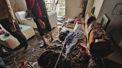 It is suspected that an oil lamp that was left lit in the puja room of the fourth floor flat triggered the fire. (HT Photo)
