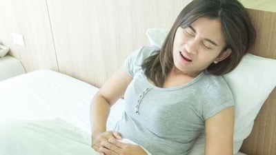 Causes of stomach cancer could be: 1. Helicobacter pylori infection: This bacterium is a major risk factor for stomach cancer. 2. Dietary factors: Eating a diet high in fruits and vegetables and low in items that have been smoked, salted, or pickled may raise the risk. 3. Use of alcohol and tobacco products is linked to a higher risk of stomach cancer. 4. Genetics: People may be more susceptible to stomach cancer if they have certain inherited genetic diseases, such as hereditary diffuse gastric cancer (HDGC). (Photo by Shutterstock) Causes of stomach cancer could be: 1. Helicobacter pylori infection: This bacterium is a major risk factor for stomach cancer. 2. Dietary factors: Eating a diet high in fruits and vegetables and low in items that have been smoked, salted, or pickled may raise the risk. 3. Use of alcohol and tobacco products is linked to a higher risk of stomach cancer. 4. Genetics: People may be more susceptible to stomach cancer if they have certain inherited genetic diseases, such as hereditary diffuse gastric cancer (HDGC). (Photo by Shutterstock)