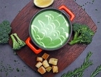 Have a nutritious bowl of spinach or broccoli soup (Pexels)