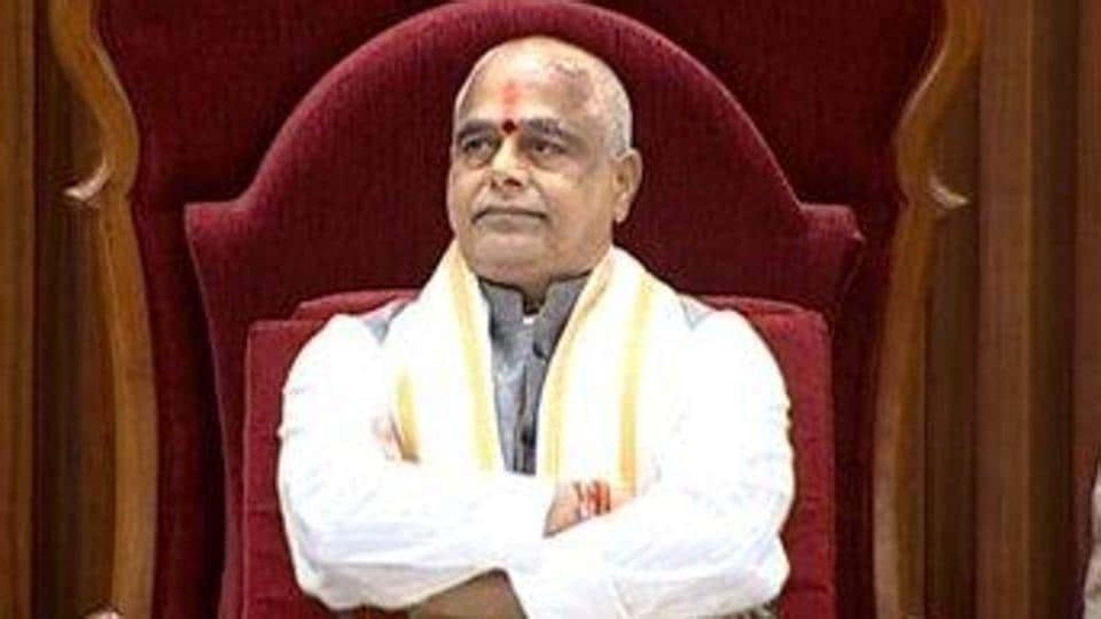 アーンドラ議長、反亡命法に基づき8人のMLAの資格を剥奪 | 最新ニュース インド