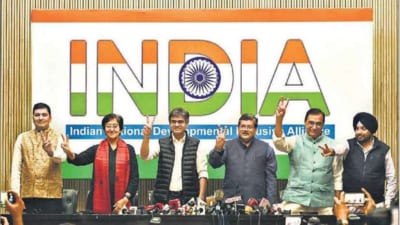 Congress and AAP leaders after announcing the seat-sharing deal on Saturday. (HT PHOTO) Congress and AAP leaders after announcing the seat-sharing deal on Saturday. (HT PHOTO)