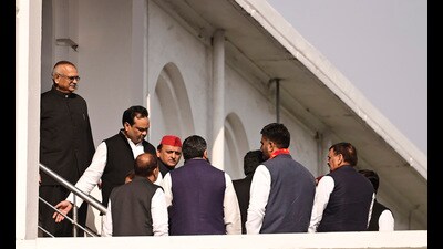Samajwadi Party Chief Akhilesh Yadav with party MLAs before casting his vote (Deepak Gupta/Hindustan Times)