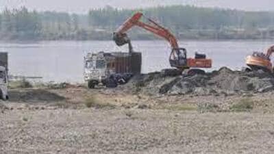 The Punjab government will inaugurate 12 more public mining sites in five districts of the state on February 28, which will take the number of quarries in the state to 72. (HT Photo)