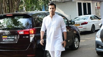 Singer Salim Merchant arrived at the Udhas residence to pay his final respects to the celebrated singer. “He entertained us for many years and boosted and enriched our industry through his evergreen ghazals and other songs. He spread the message of love and oneness through his songs. I have been in shock since I received the news of his demise. I still can't believe he is no more. The word of his passing made me speechless. He has left a massive void in the music industry. We have lost a great artiste and an even greater human being,” he said to ANI. Singer Salim Merchant arrived at the Udhas residence to pay his final respects to the celebrated singer. “He entertained us for many years and boosted and enriched our industry through his evergreen ghazals and other songs. He spread the message of love and oneness through his songs. I have been in shock since I received the news of his demise. I still can't believe he is no more. The word of his passing made me speechless. He has left a massive void in the music industry. We have lost a great artiste and an even greater human being,” he said to ANI.