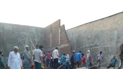 Pelhar wall collapse: Contractor arrested, land owners booked Pelhar wall collapse: Contractor arrested, land owners booked