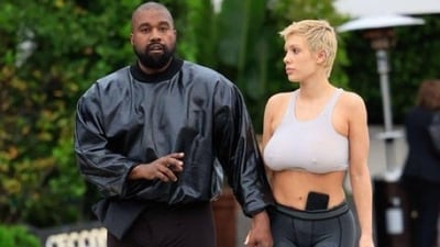 Bianca Censori bares it all in Paris with Kanye West (Twitter/ Daily Loud) Bianca Censori bares it all in Paris with Kanye West (Twitter/ Daily Loud)