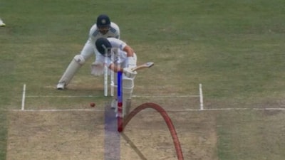 The Hawk-Eye for Joe Root's dismissal in the 4th Test (X) The Hawk-Eye for Joe Root's dismissal in the 4th Test (X)