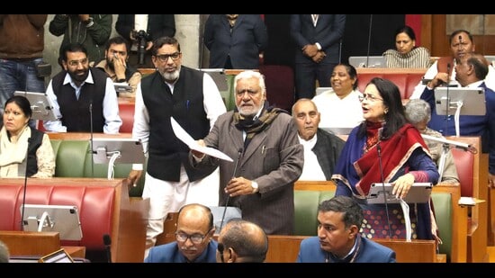 Congress leader Raghuvir Singh Kadian speaking during the budget session at the Vidhan Sabha in Chandigarh on Wednesday. (Keshav Singh/HT)