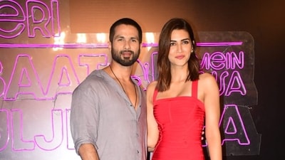 Shahid Kapoor and Kriti Sanon's science-fiction romantic-comedy Teri Baaton Mein Aisa Uljha Jiya was released in theaters on February 9, 2024 and did fairly well at the box office. To celebrate, a success bash was held in Mumbai on Wednesday night, where Shahid and Kriti posed together for paparazzi. 