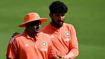 India's Sarfaraz Khan and Dhruv Jurel (R) attend a practice session (AFP) India's Sarfaraz Khan and Dhruv Jurel (R) attend a practice session (AFP)