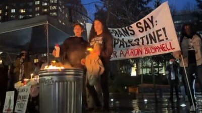 A video that is viral on X shows US veterans burning their uniforms at a vigil for Aaron Bushnell (@AlissaAzar/X) A video that is viral on X shows US veterans burning their uniforms at a vigil for Aaron Bushnell (@AlissaAzar/X)