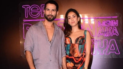 Shahid Kapoor was also joined by wife Mira Rajput at the Teri Baaton Mein Aisa Uljha Jiya bash. While Shahid wore a grey shirt and jeans outfit, Mira wore a printed dress. The two held hands as they posed for paparazzi.&nbsp; 