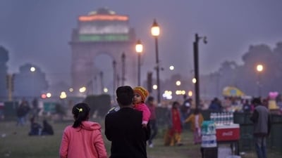 The national capital also experienced 32.5 mm of rainfall in February this year, the highest in the month since 2013. (Biplov Bhuyan/HT PHOTO)