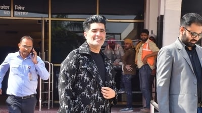 Manish Malhotra arrived in Jamnagar on Wednesday. The pre-wedding festivities of Anant Ambani and Radhika Merchant started with 'anna seva' on Wednesday evening. Manish Malhotra arrived in Jamnagar on Wednesday. The pre-wedding festivities of Anant Ambani and Radhika Merchant started with 'anna seva' on Wednesday evening.