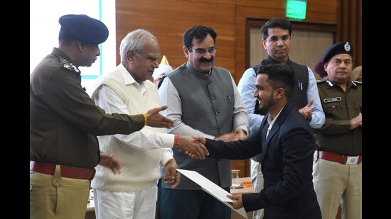 In this recruitment, out of 3,642 candidates, who had applied, 1,520 passed the PEMT (Physical measurement and measurement test), held from January 29 till February 10, 2024. (HT Photo)
