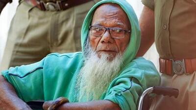 Abdul Karim Tunda was arrested in 2013 by the special cell of Delhi Police from the Indo-Nepal borde (PTI Photo) Abdul Karim Tunda was arrested in 2013 by the special cell of Delhi Police from the Indo-Nepal borde (PTI Photo)