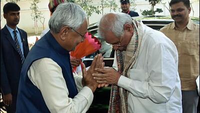 Bihar governor Rajendra Arlekar greets state chief minister Nitish Kumar on his birthday in Patna on Friday. (ANI) Bihar governor Rajendra Arlekar greets state chief minister Nitish Kumar on his birthday in Patna on Friday. (ANI)