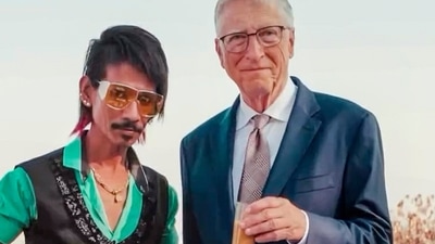 A video of tea stall owner named Dolly Chaiwala recently went viral when he served the beverage to billionaire and Microsoft co-founder Bill Gates. (PTI) A video of tea stall owner named Dolly Chaiwala recently went viral when he served the beverage to billionaire and Microsoft co-founder Bill Gates. (PTI)