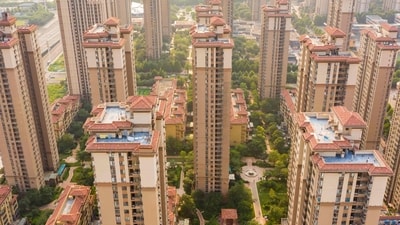China’s home sales slump dragged on in February 2024, even as regulators stepped up efforts to salvage the beleaguered property market. (Photo by AFP) (AFP) China’s home sales slump dragged on in February 2024, even as regulators stepped up efforts to salvage the beleaguered property market. (Photo by AFP) (AFP)