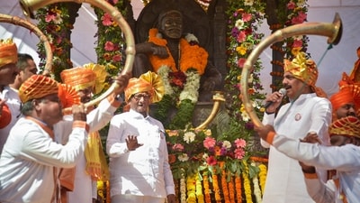 Raigad: NCP (Sharadchandra Pawar) chief Sharad Pawar during the launch of party's new symbol, at Raigad Fort, in Raigad district, Saturday, Feb. 24, 2024. (PTI Photo)(PTI02_24_2024_000076B) (PTI) Raigad: NCP (Sharadchandra Pawar) chief Sharad Pawar during the launch of party's new symbol, at Raigad Fort, in Raigad district, Saturday, Feb. 24, 2024. (PTI Photo)(PTI02_24_2024_000076B) (PTI)